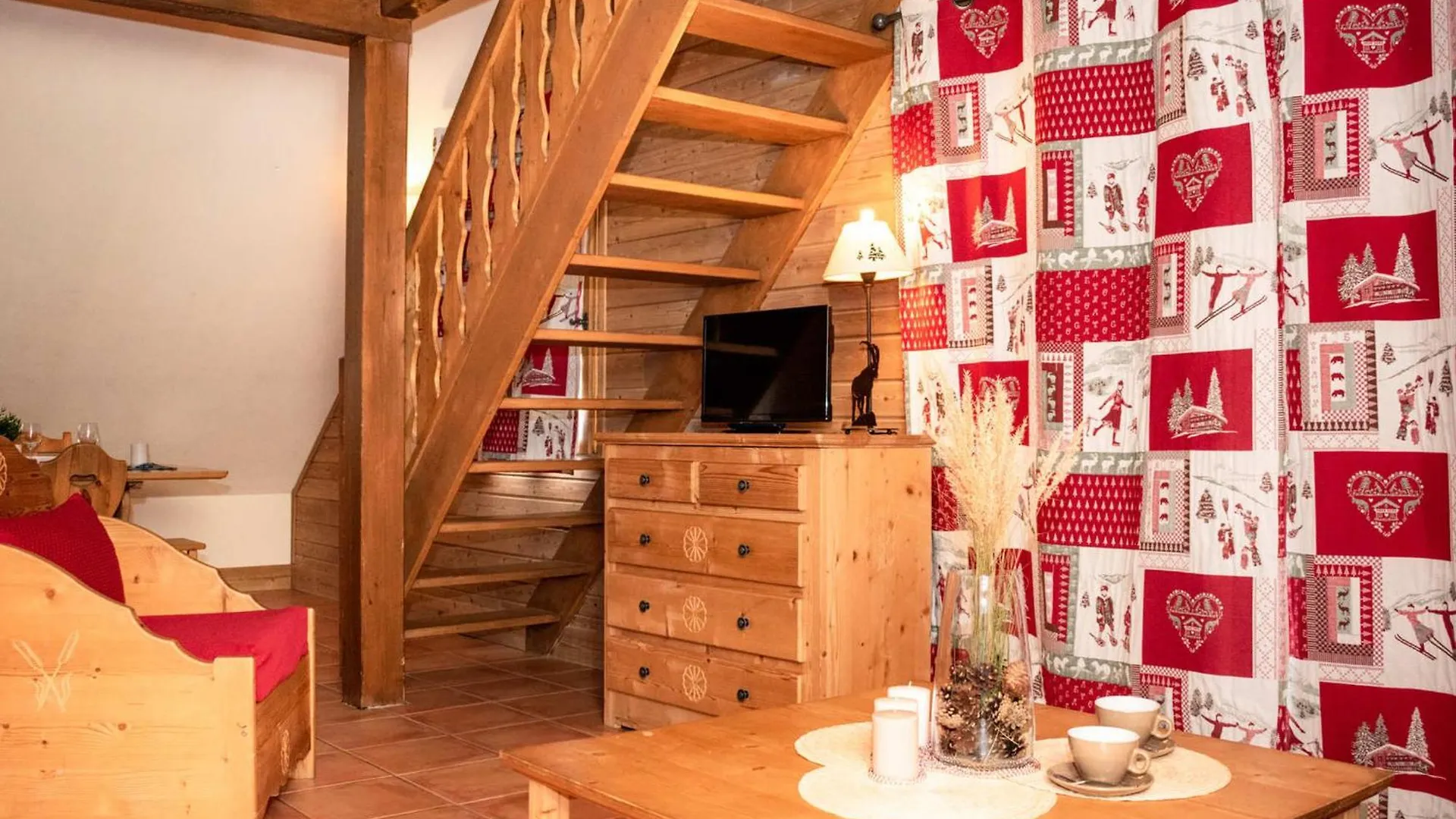 Appartamento Studio Uvernet-Fours, 1 pièce, 6 personnes - FR-1-504-95
